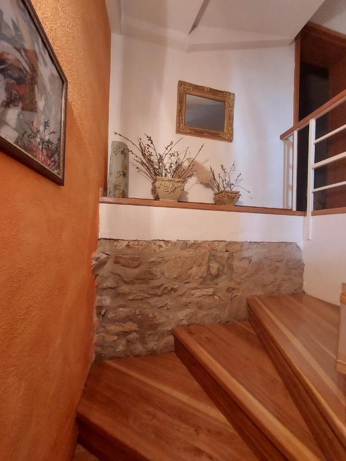 Villa Vicina Heritage Villa For 9,Milna - Close To Restaurants And Shops Exteriér fotografie